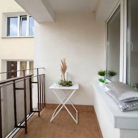 Wlr - Hoza Ii * Warszawa